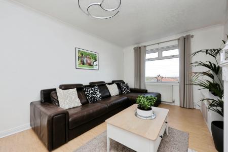 3 bedroom Terraced House for sale in Glamis Road, Kirkcaldy, KY2