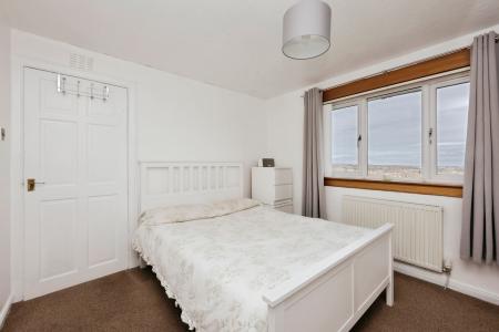 3 bedroom Terraced House for sale in Glamis Road, Kirkcaldy, KY2