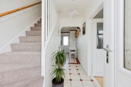 3 bedroom Terraced House for sale in Glamis Road, Kirkcaldy, KY2