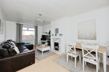 3 bedroom Terraced House for sale in Glamis Road, Kirkcaldy, KY2