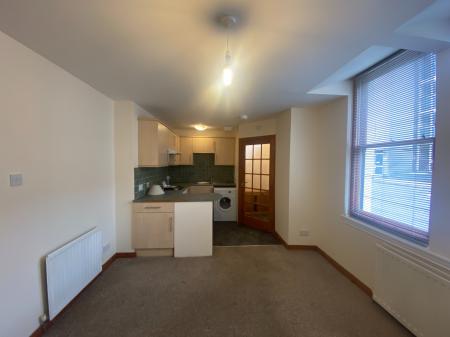 1 bedroom Flat to let in High Street, Kinghorn, KY3