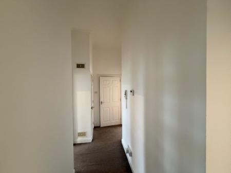 3 bedroom Flat to let in Branning Court, Kirkcaldy, KY1