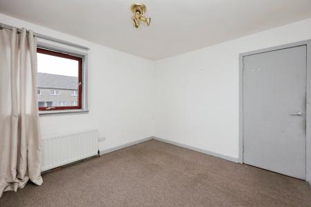2 bedroom Flat for sale in Randolph Court, Buckhaven, KY8