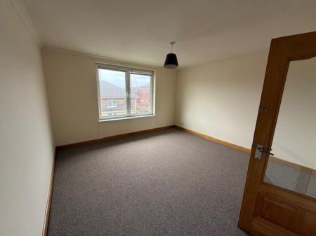 2 bedroom Flat to let in East Burn Court, Kirkcaldy, KY1