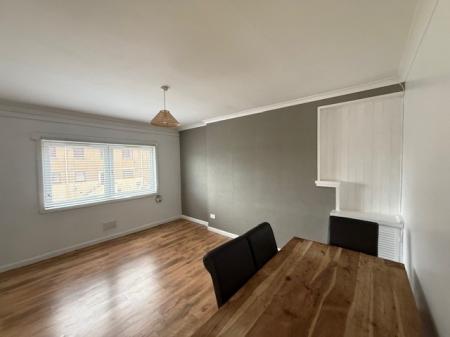 2 bedroom Flat to let in Burnside Avenue, Kinghorn, KY3