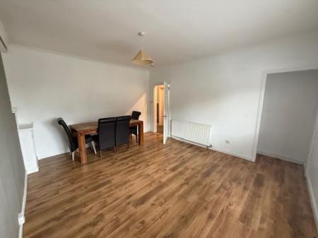 2 bedroom Flat to let in Burnside Avenue, Kinghorn, KY3