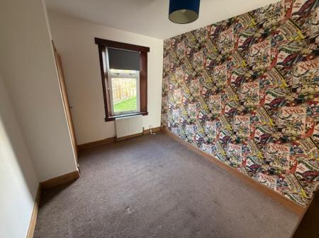 2 bedroom Flat to let in George Street, Markinch, KY7