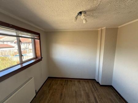 3 bedroom Terraced House to let in Brodick Road, Kirkcaldy, KY2
