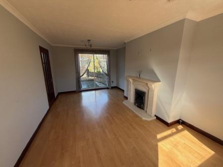 3 bedroom Terraced House to let in Brodick Road, Kirkcaldy, KY2