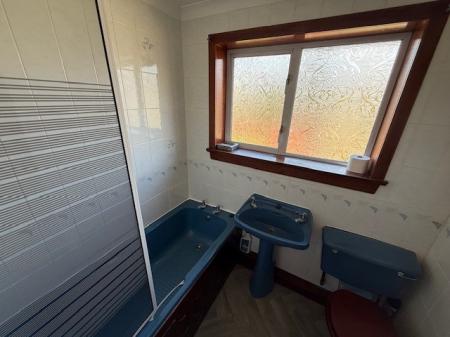 3 bedroom Terraced House to let in Brodick Road, Kirkcaldy, KY2