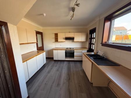 3 bedroom Terraced House to let in Brodick Road, Kirkcaldy, KY2