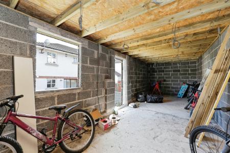 3 bedroom Semi-detached house for sale in Dunvegan Avenue, Kirkcaldy, KY2