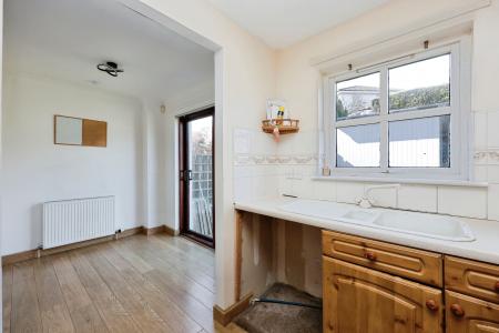 3 bedroom Semi-detached house for sale in Dunvegan Avenue, Kirkcaldy, KY2