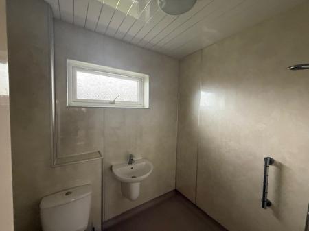 3 bedroom Terraced House to let in Craigbeath Court, Cowdenbeath, KY4