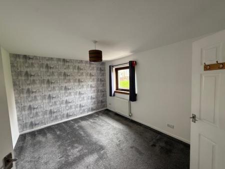 2 bedroom Terraced House to let in Redcraigs, Kirkcaldy, KY2