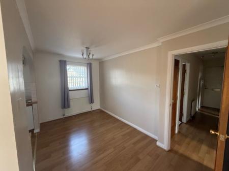 2 bedroom Flat to let in Hawksmuir, Kirkcaldy, KY1