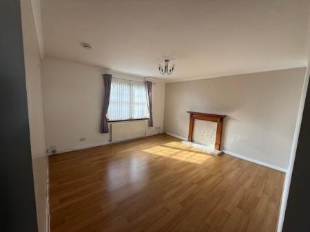 2 bedroom Flat to let in Hawksmuir, Kirkcaldy, KY1