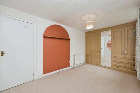 2 bedroom Terraced House for sale in Cleikimin Crescent, Ballingry, KY5