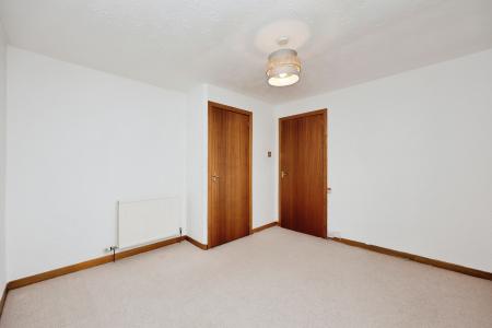 2 bedroom Terraced House for sale in Cleikimin Crescent, Ballingry, KY5