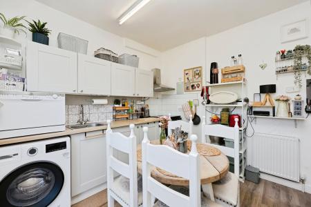 3 bedroom Terraced House for sale in Admiralty Road, Rosyth, KY11
