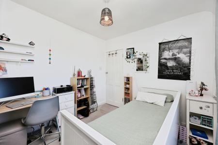 3 bedroom Terraced House for sale in Admiralty Road, Rosyth, KY11
