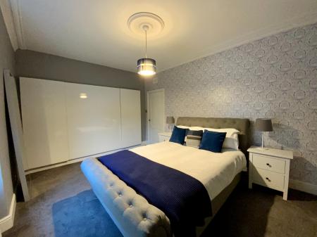 2 bedroom Flat to let in Rosabelle Street, Kirkcaldy, KY1