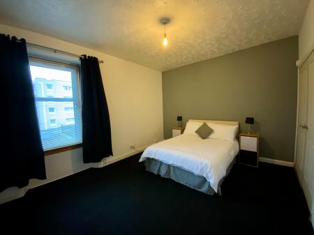 2 bedroom Flat to let in Rosabelle Street, Kirkcaldy, KY1