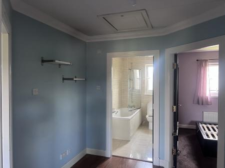 2 bedroom Flat to let in Glenfarg Crescent, Cowdenbeath, KY4