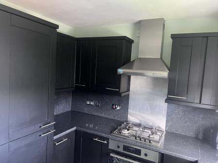 2 bedroom Flat to let in Glenfarg Crescent, Cowdenbeath, KY4