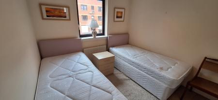2 bedroom Flat to let in Adam Smith Court, Kirkcaldy, KY1