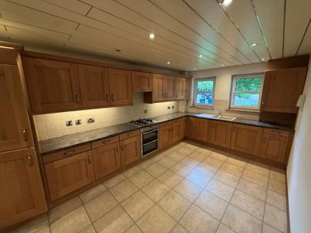 2 bedroom Flat to let in Canon Byrne Glebe, Kirkcaldy, KY1