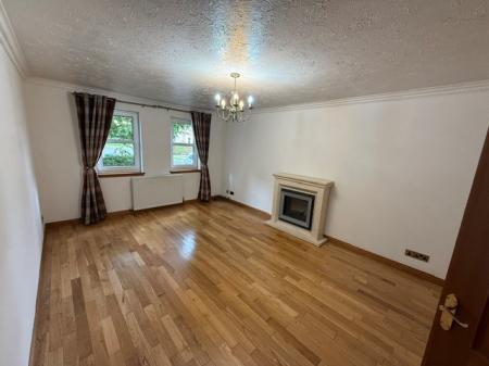 2 bedroom Flat to let in Canon Byrne Glebe, Kirkcaldy, KY1