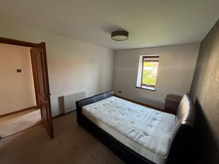 2 bedroom Flat to let in James Grove, Kirkcaldy, KY1
