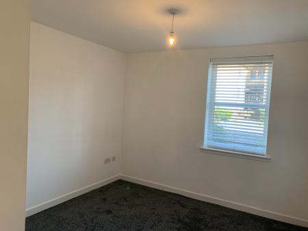 2 bedroom Flat to let in Overton Road, Kirkcaldy, KY1