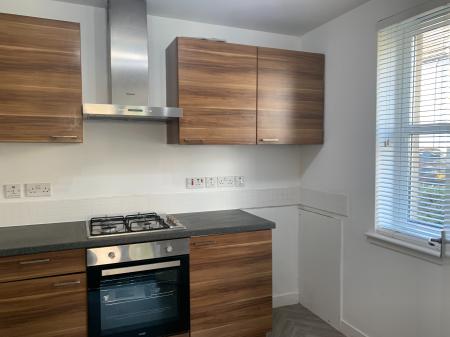 2 bedroom Flat to let in Overton Road, Kirkcaldy, KY1