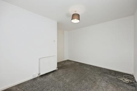2 bedroom Terraced House for sale in Jenny Gray Path, Glenrothes, KY7