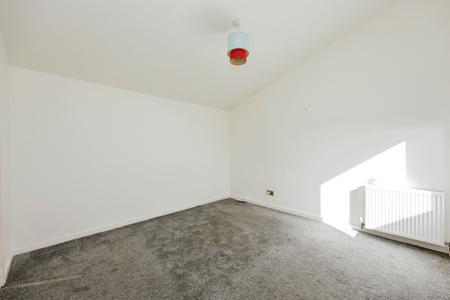 2 bedroom Terraced House for sale in Jenny Gray Path, Glenrothes, KY7