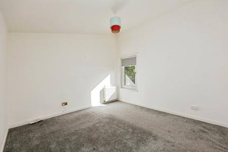 2 bedroom Terraced House for sale in Jenny Gray Path, Glenrothes, KY7