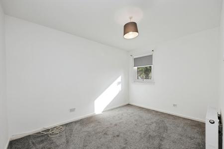 2 bedroom Terraced House for sale in Jenny Gray Path, Glenrothes, KY7