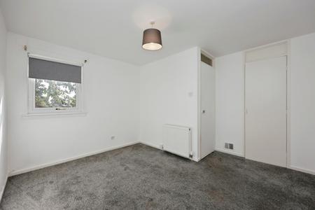 2 bedroom Terraced House for sale in Jenny Gray Path, Glenrothes, KY7