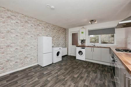 2 bedroom Terraced House for sale in Jenny Gray Path, Glenrothes, KY7