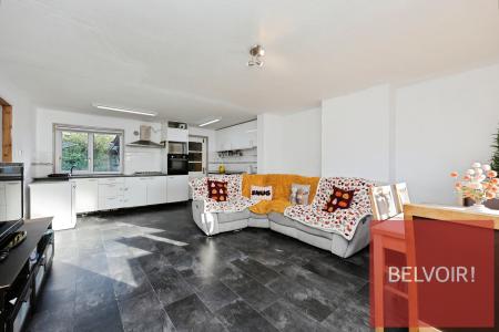 3 bedroom Semi-detached house for sale in Lilac Crescent, Kirkcaldy, KY1