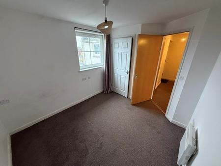2 bedroom Flat to let in Bittern Court, Dunfermline, KY11