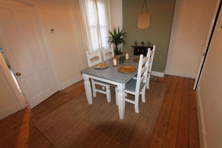 2 bedroom Terraced House to let in Edward Street, Milverton, CV32