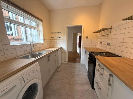 2 bedroom Terraced House to let in Edward Street, Milverton, CV32