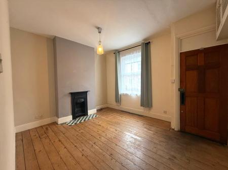 2 bedroom Terraced House to let in Edward Street, Milverton, CV32