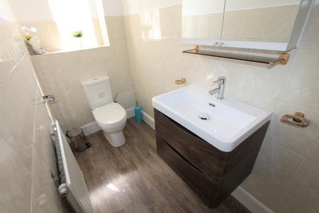 2 bedroom Flat to let in Dale Street, Leamington Spa, CV32
