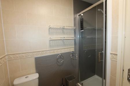 4 bedroom Flat to let in George Street, Leamington Spa, CV31
