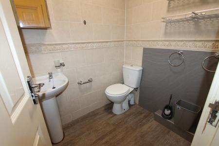 4 bedroom Flat to let in George Street, Leamington Spa, CV31