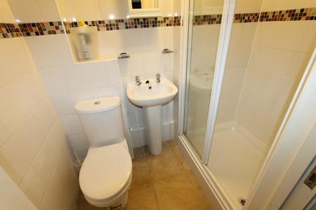 6 bedroom Flat to let in George Street, Leamington Spa, CV31